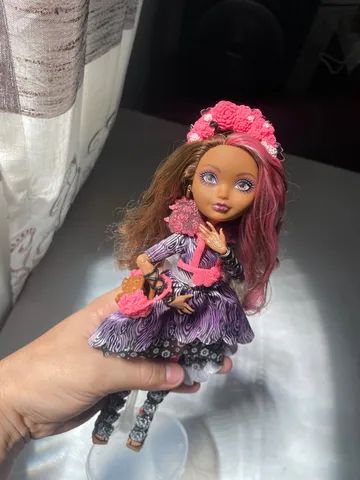 Boneca Ashlynn Ella de Ever After High da Edição Bosque Encantado