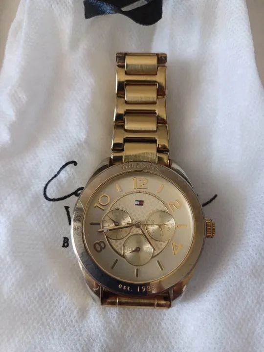 Relógio Tommy Hilfiger, original, dourado, usado, funcionando perfeitamente, pilha nova!