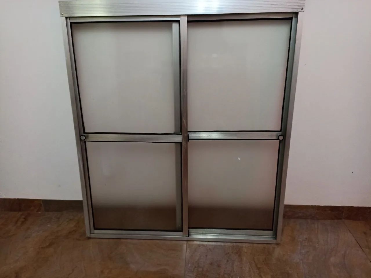 PORTA DE ALUMÍNIO COM VIDRO PARA BALCÃO 0,80 larg x 0, 92 alt