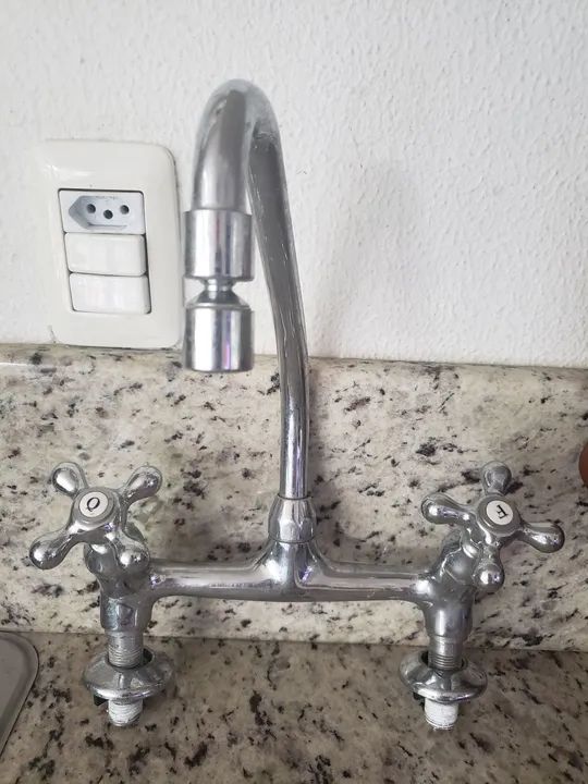 Torneira de Cozinha Dupla em Aço Inox - Foto 2