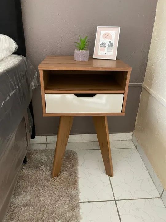 Mesa de Apoio Vip com 1 Gaveta