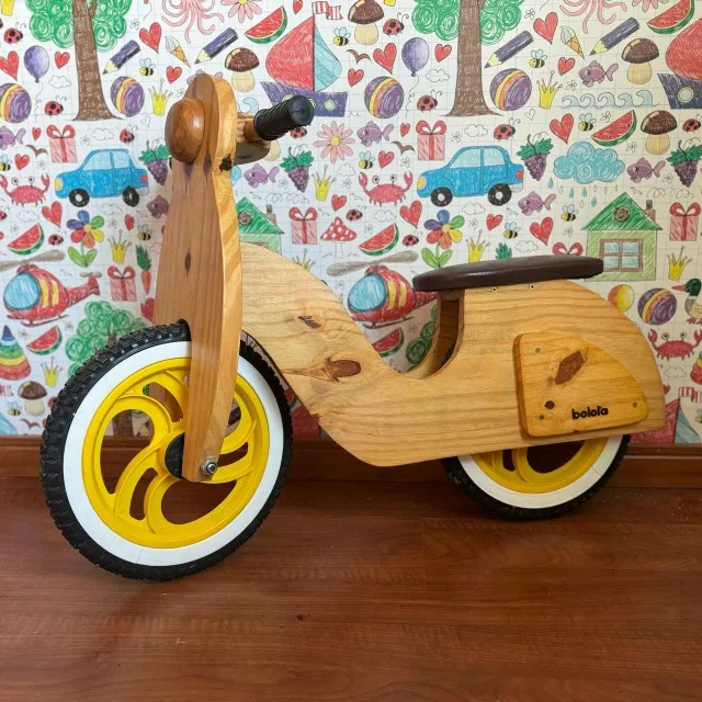 Bicicleta em Madeira