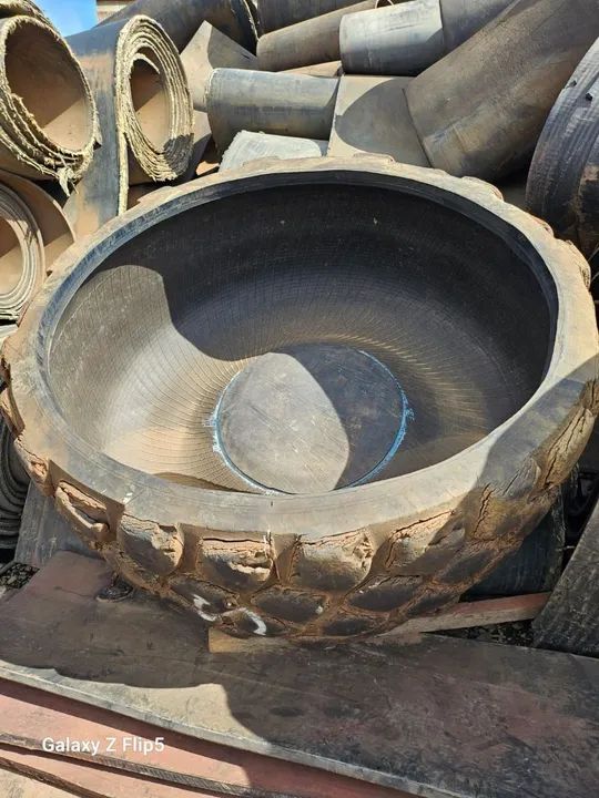 Bebedouro de pneu com capacidade até 3000litrps de água. - Foto 6