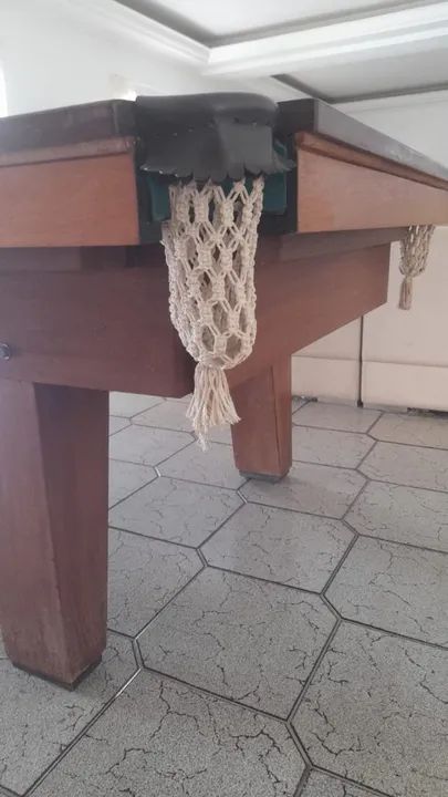 Mesa de Bilhar Semi Profissional Completa Com Tacos e Bolas de Marfim Pouco Usada - Foto 5