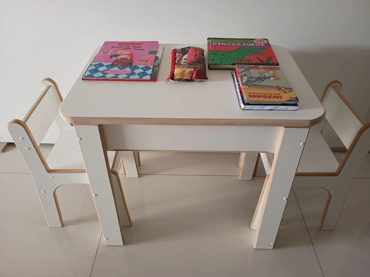 Mesa infantil com baú  - Foto 2