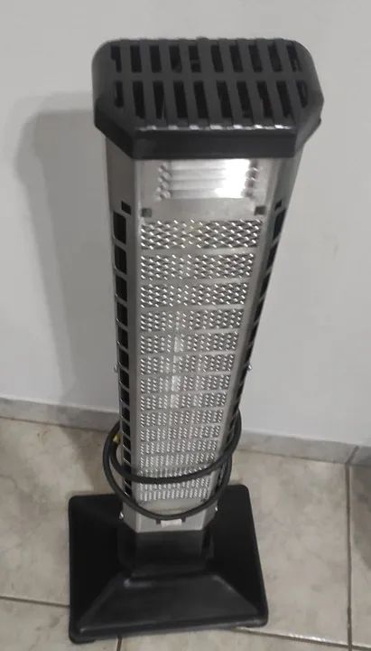 Aquecedor De Ambiente Beltempo  Vertical Em Inox preto - inox 127v<br> - Foto 2