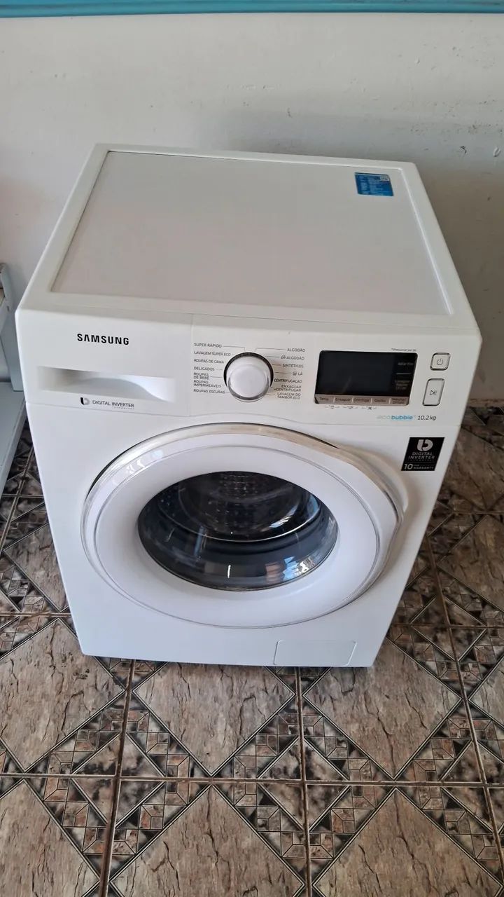 Vendo máquina de lavar samsung 10kg 220v muito concervada 
