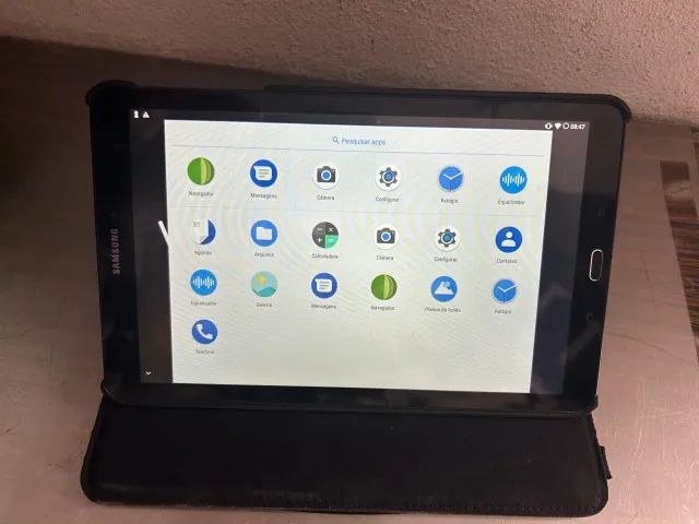 Tablet Galaxy Tab E 9.6 2015 SM-T560 9.6" 8GB black 1.5GB de memoria RAM -