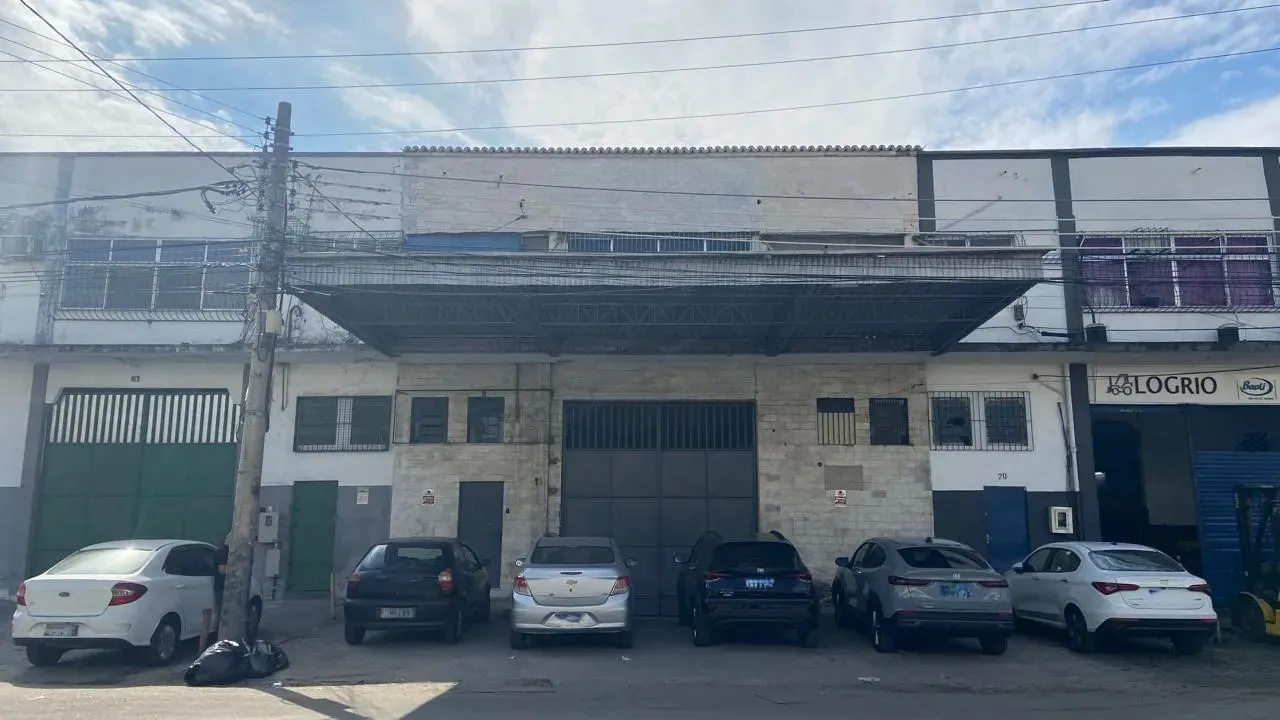 Imóvel para aluguel possui 400 metros quadrados em Penha Circular - Rio de Janeiro - RJ