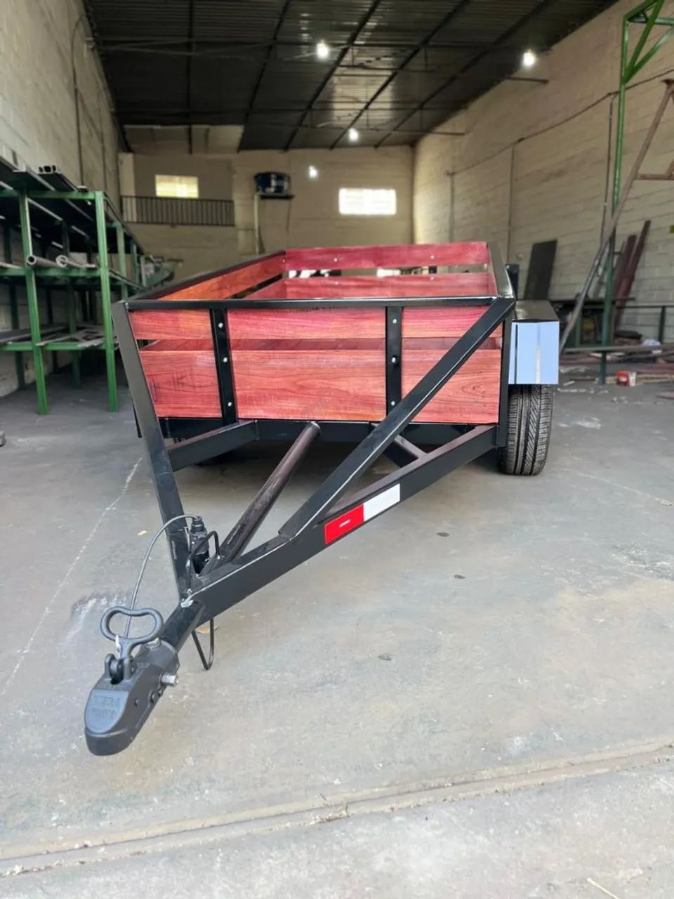 Carretinha fazendinha utilitária nova 