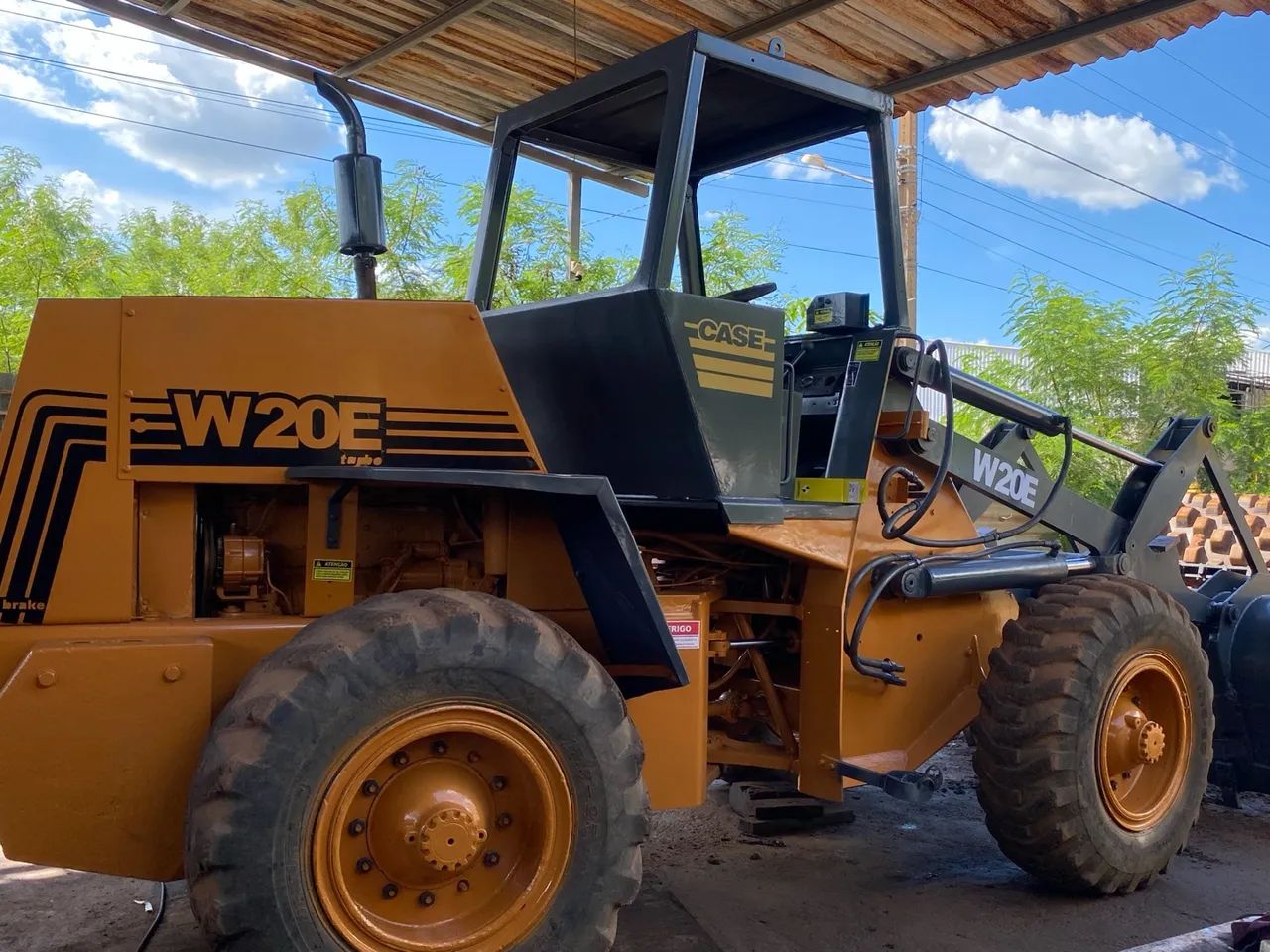 Pá Carregadeira  CASE W20E ano 1996 - Foto 2