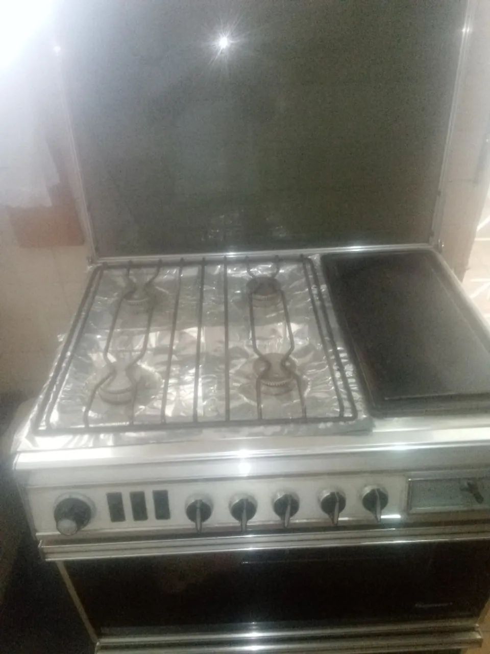 fogão 4 bocas inox c om grelha e gril - Foto 3