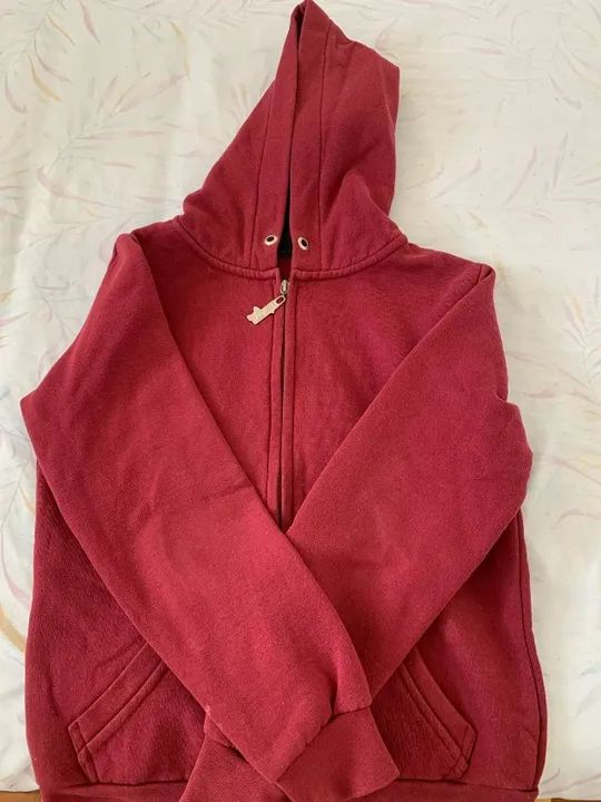 Blusa de frio vinho