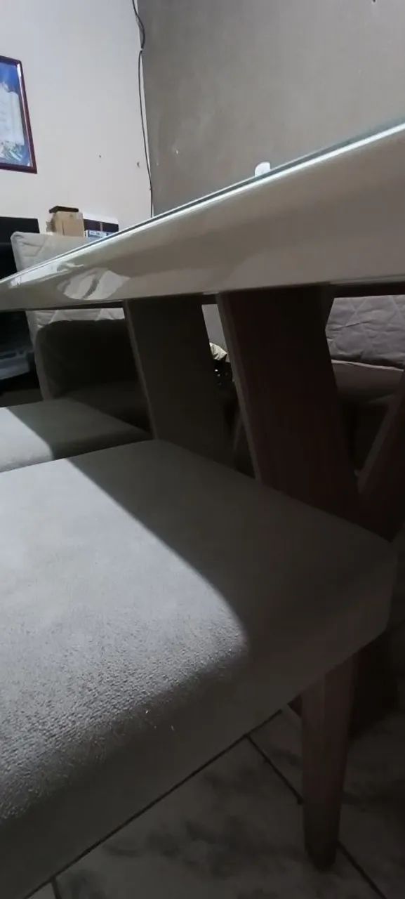 Mesa de Jantar Branca Elegante - Perfeita para sua casa! - Foto 4