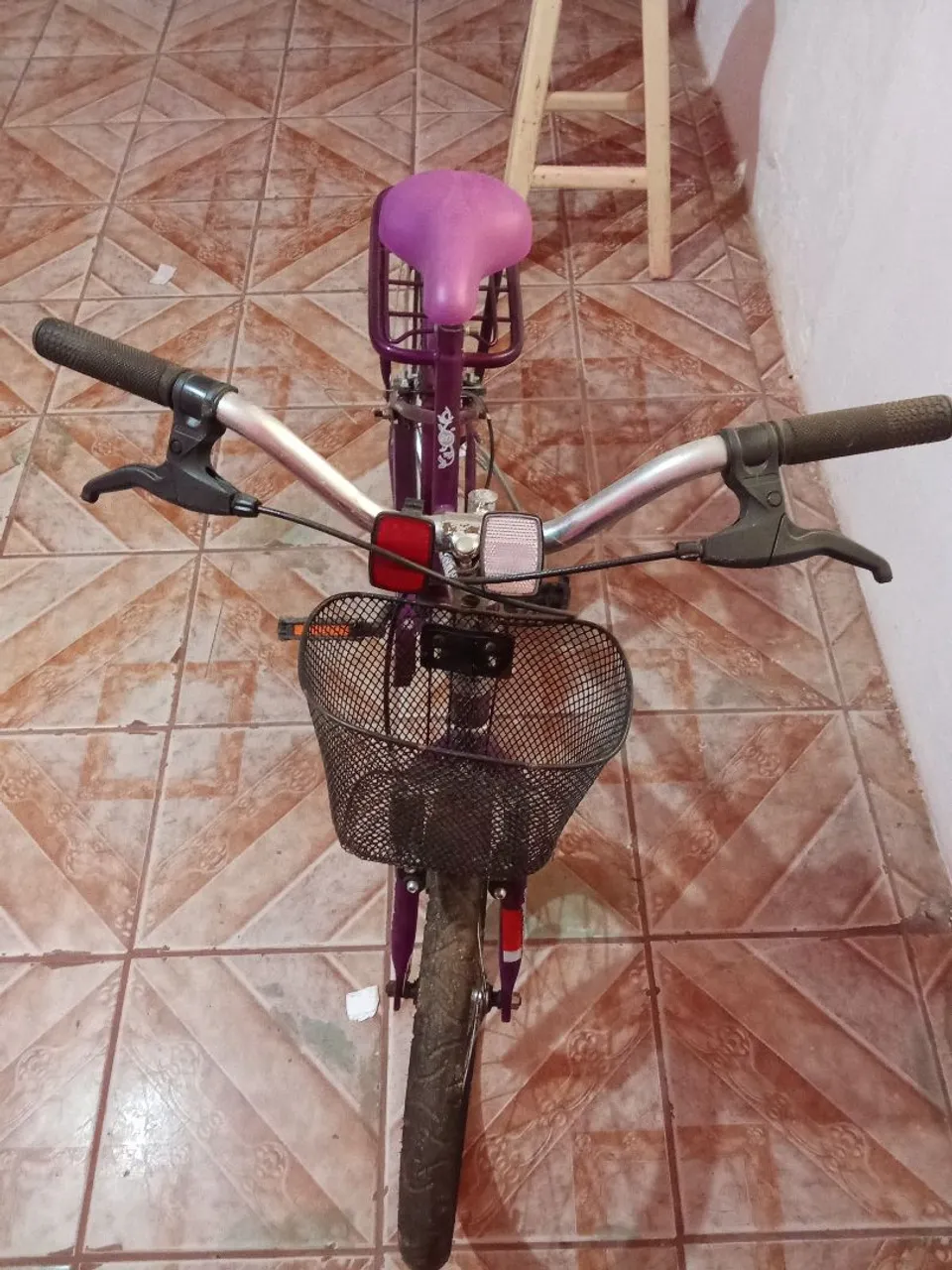 Bicicleta Infantil Roxa com Cesta