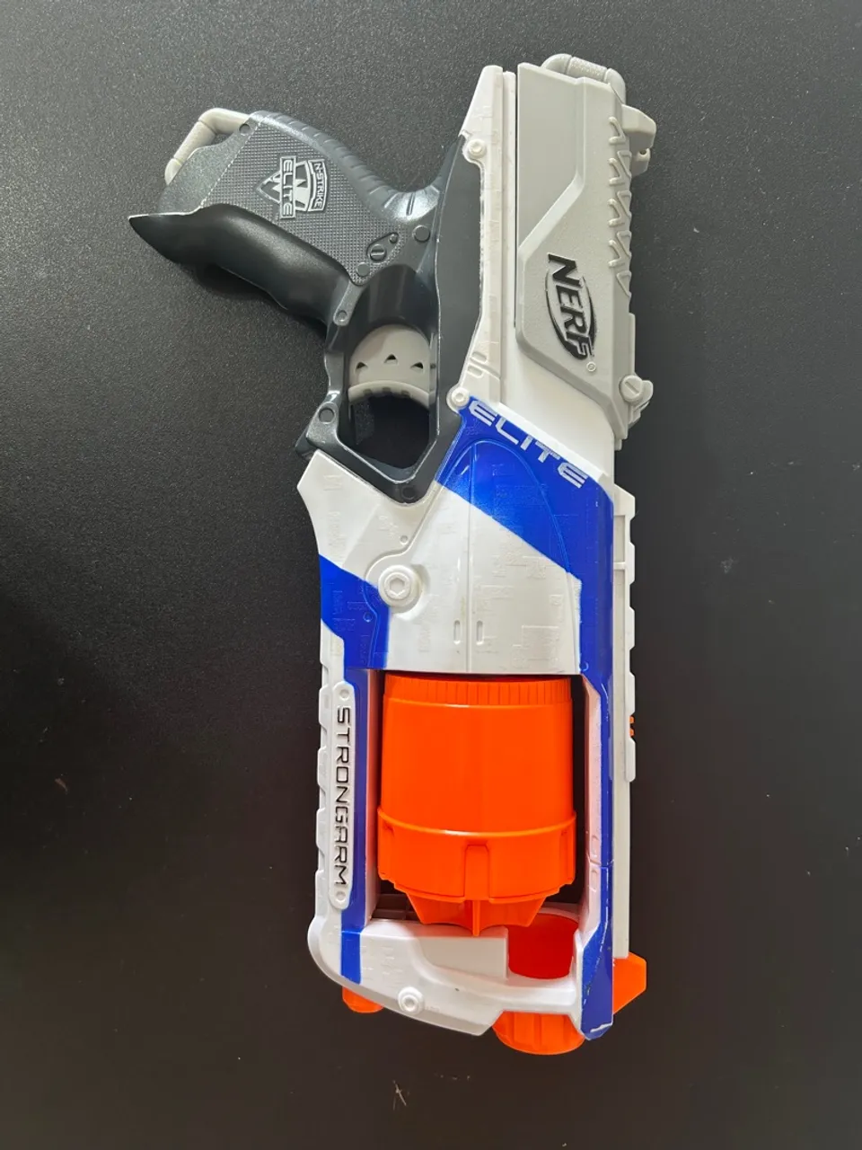 Nerf Strongarm Elite - Lançador de Dardos
