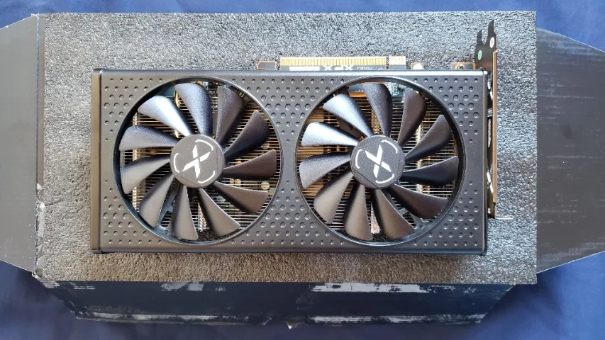 Placa De Vídeo RX 6650 XT