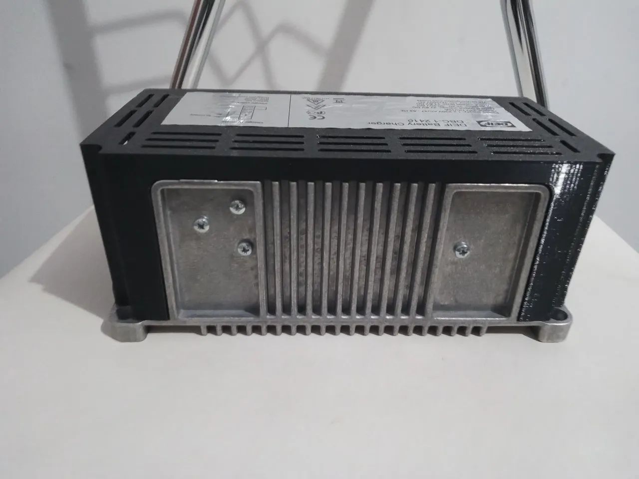 Carregador de Bateria DEIF DBC-1 2410 - Foto 3