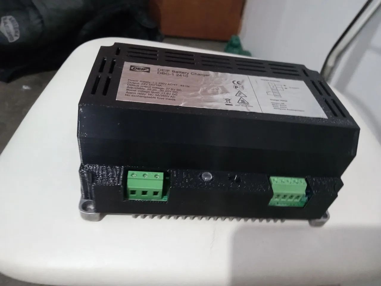 Carregador de Bateria DEIF DBC-1 2410 - Foto 4