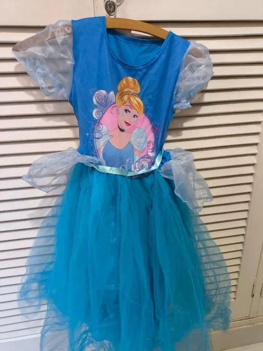 FANTASIA DA CINDERELA TAMANHO 4 NOVINHA 