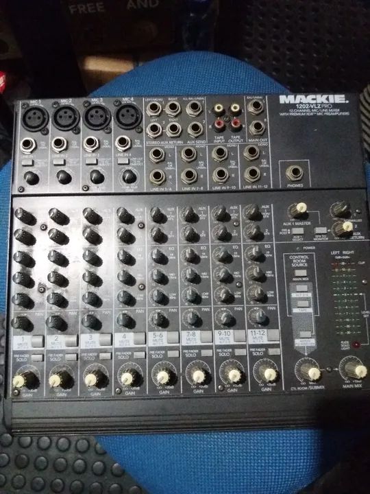 Mesa Mackie 1202 Vlz Pro Profissional - Equipamentos e Acessórios