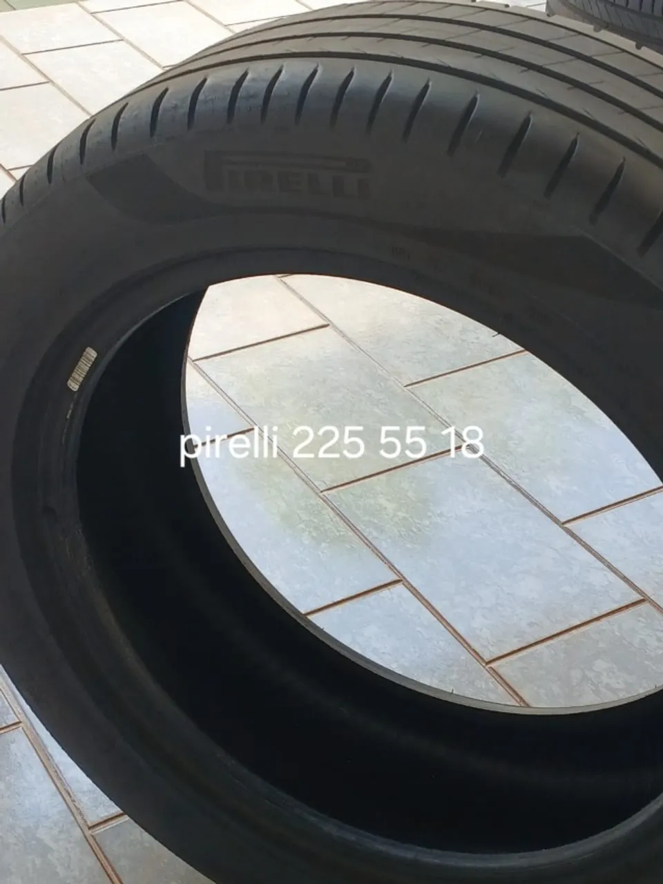 PNEU PIRELLI SCORPION 225 55 18