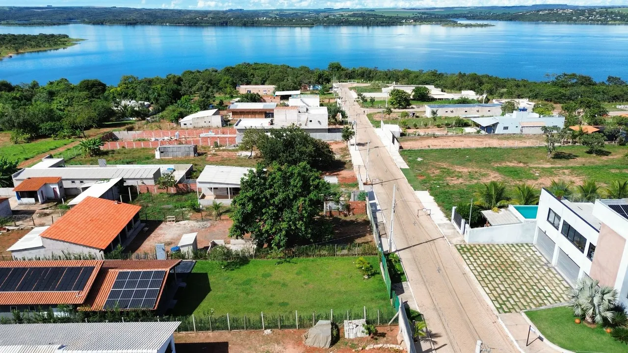 \ Casa a Venda no CORUMBA 4 - Chácara com Piscina. Leia a Descrição :