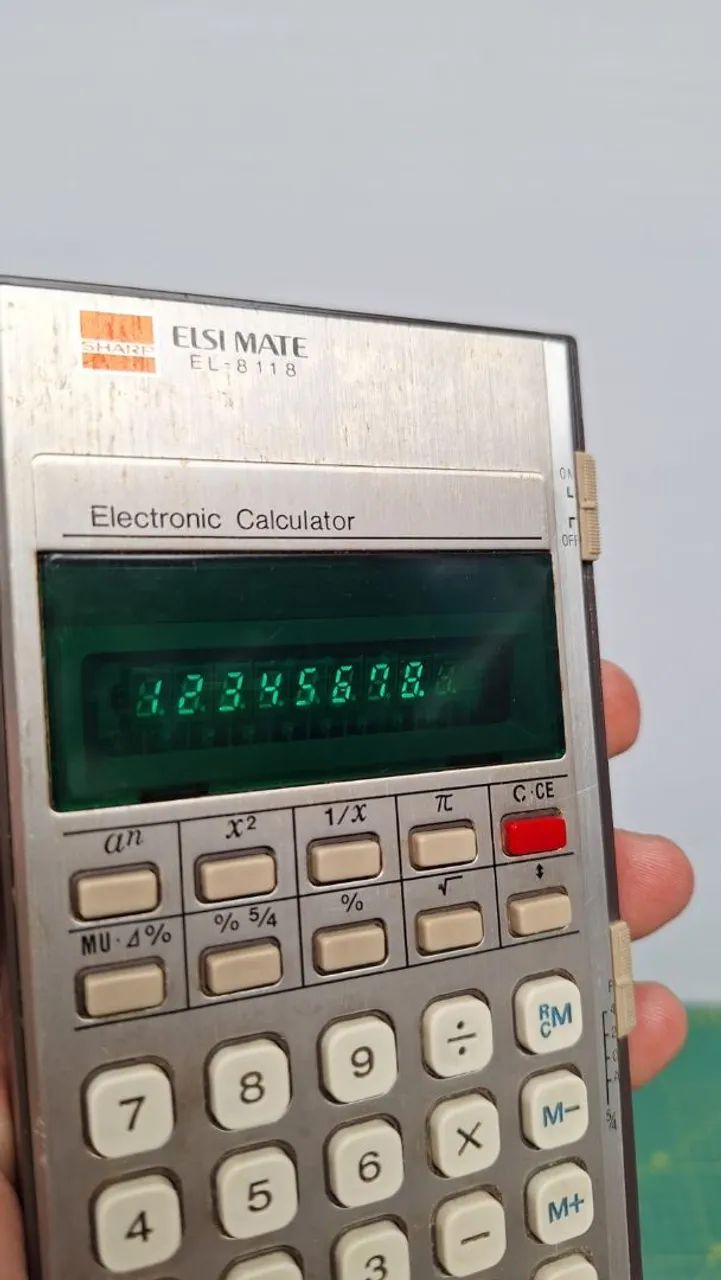 Calculadora antiga Sharp elsi mate funcionando  - Foto 2