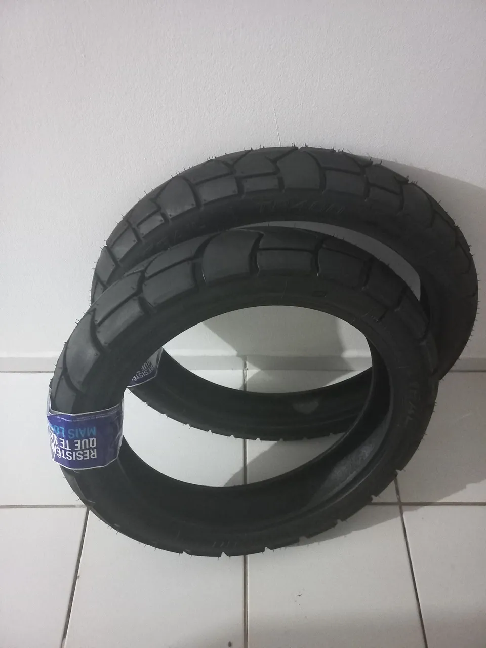 Pneus para Moto TR400 - 110/90 -17 - Vipal