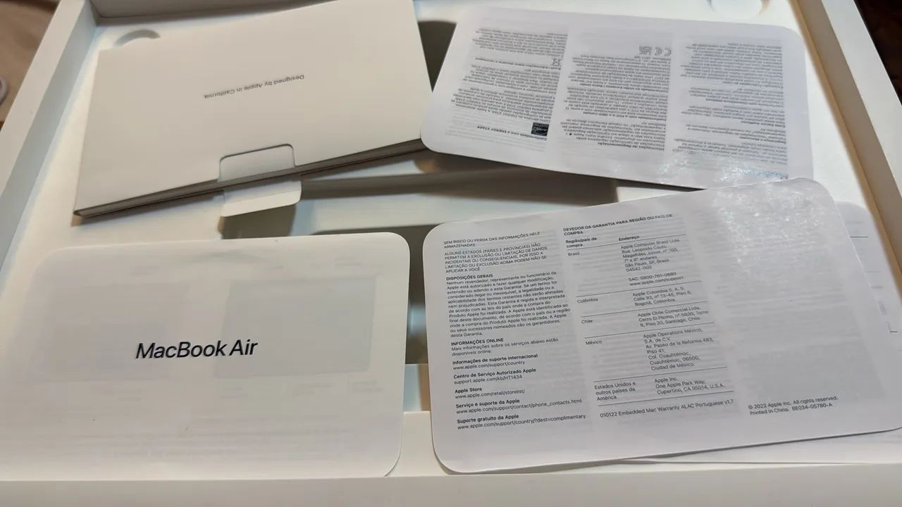 MacBook Air 15 M2 8GB SSD 512 no plástico + mouse Apple  - Foto 2