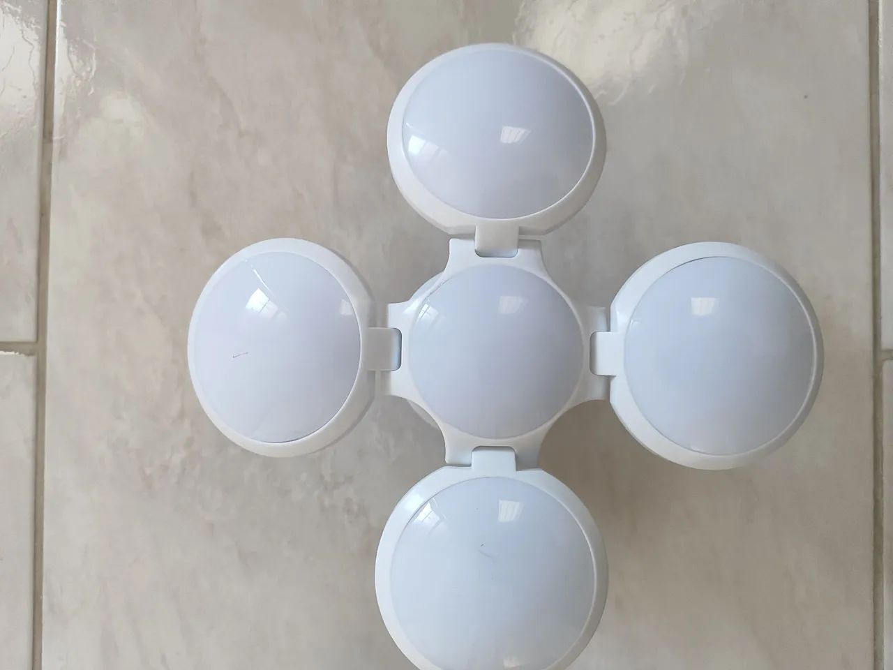 Luminária LED novo.