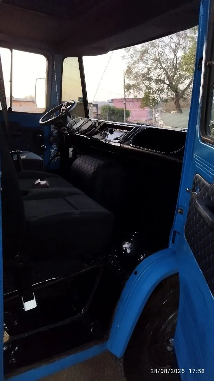 Caminhão 608 - Foto 2