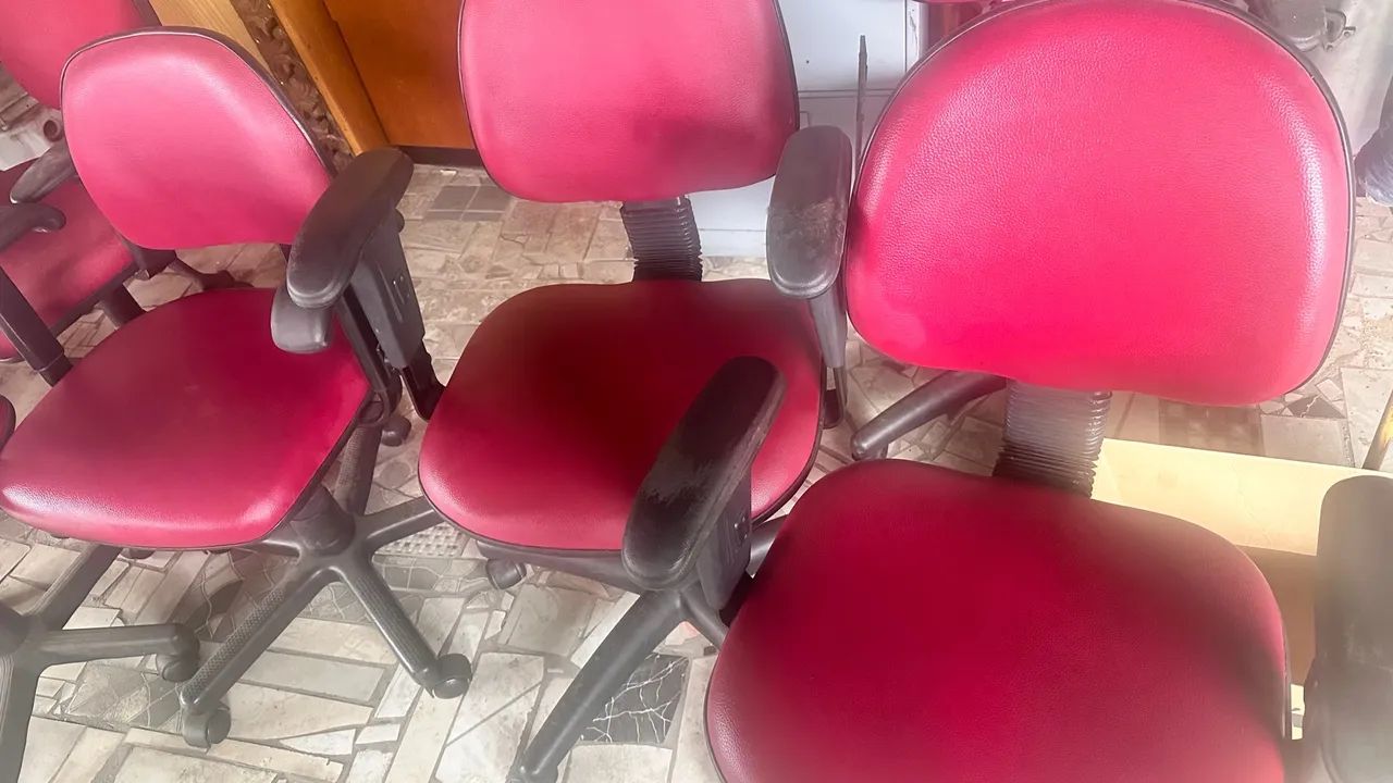 Cadeiras de Escritório Vermelhas - Conforto e Funcionalidade - Foto 2