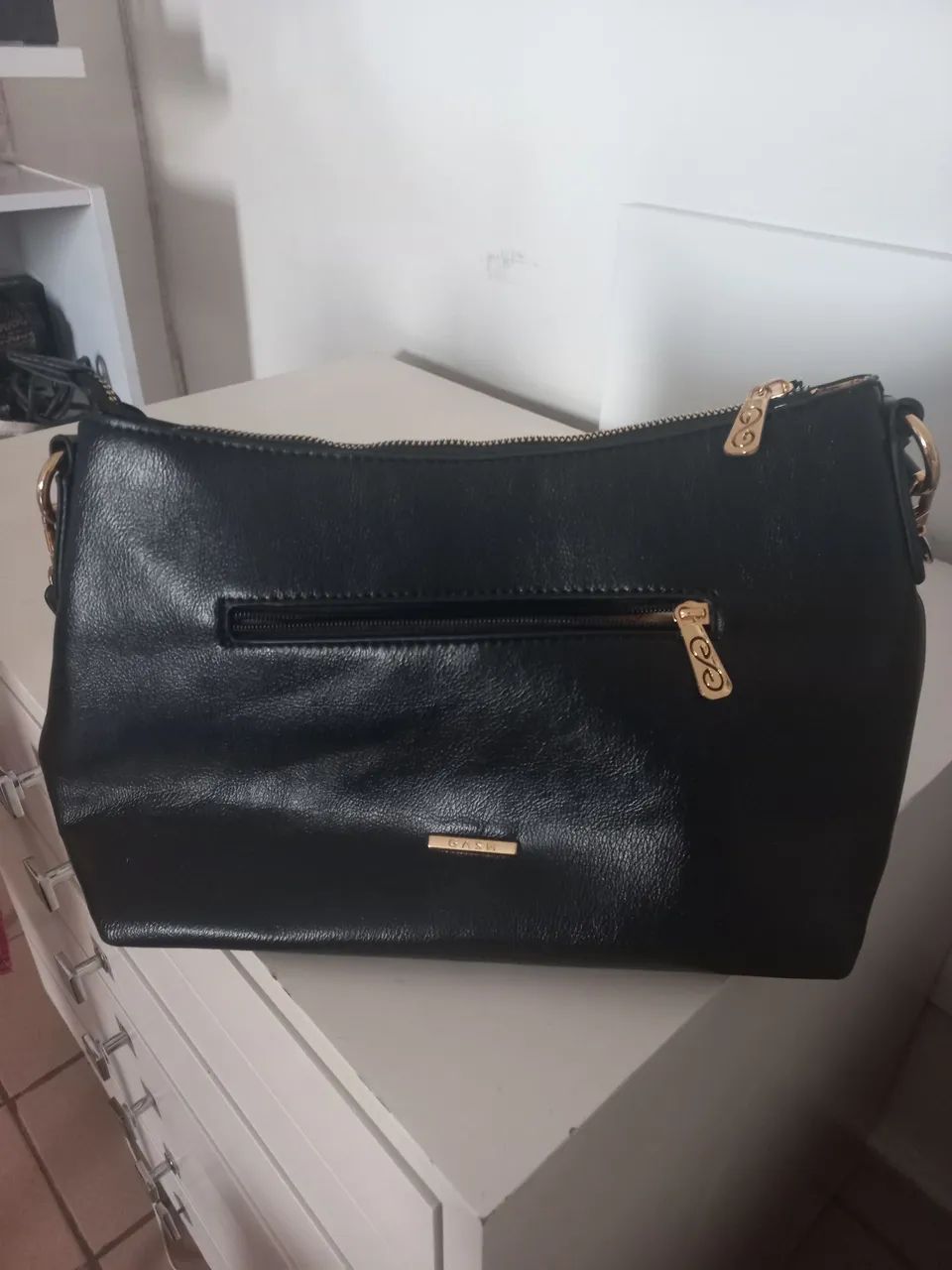 Bolsa Feminina Preta com Detalhe em Metal - Foto 3
