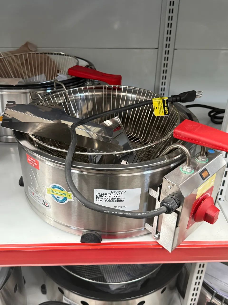 TH.2.702 TACHO 7,5L COM PENEIRA 35CM BACIA INOX - MARCHESONI