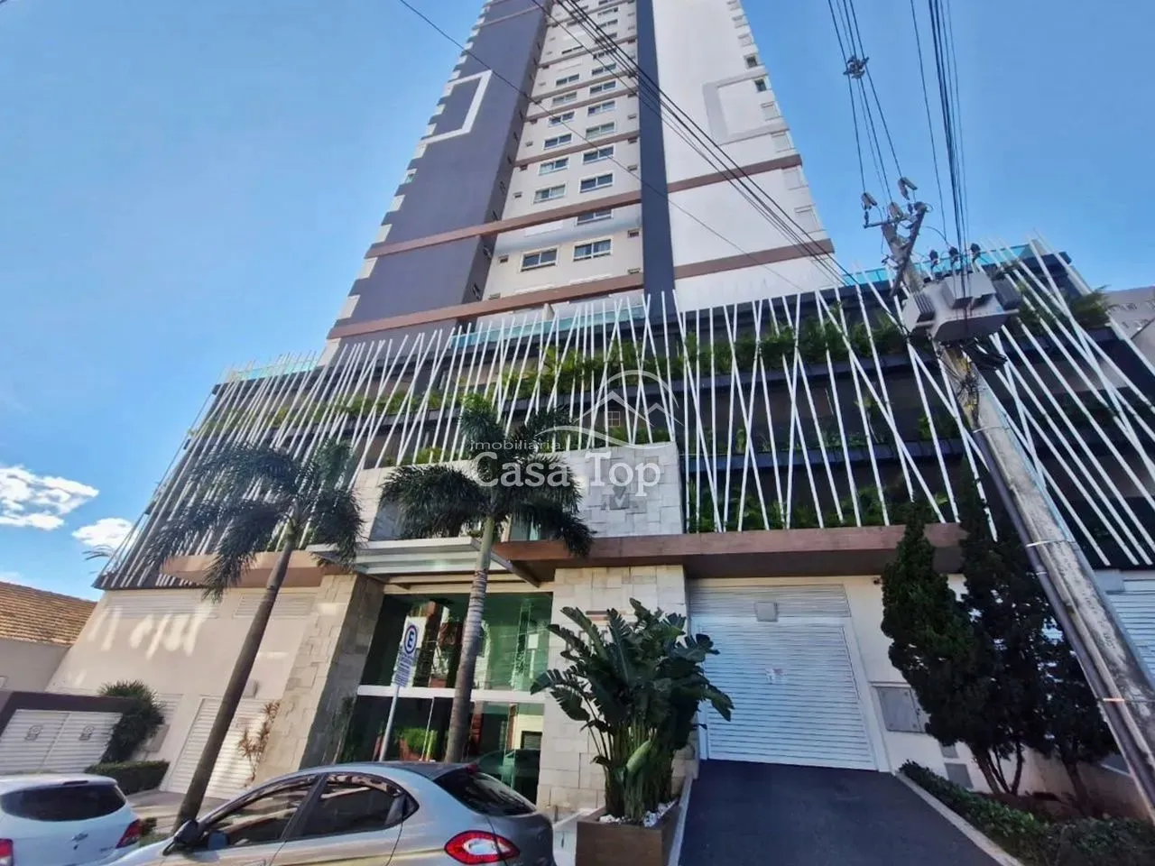 Apartamento semimobiliado para alugar Edifício Benevento Residenziale - Centro