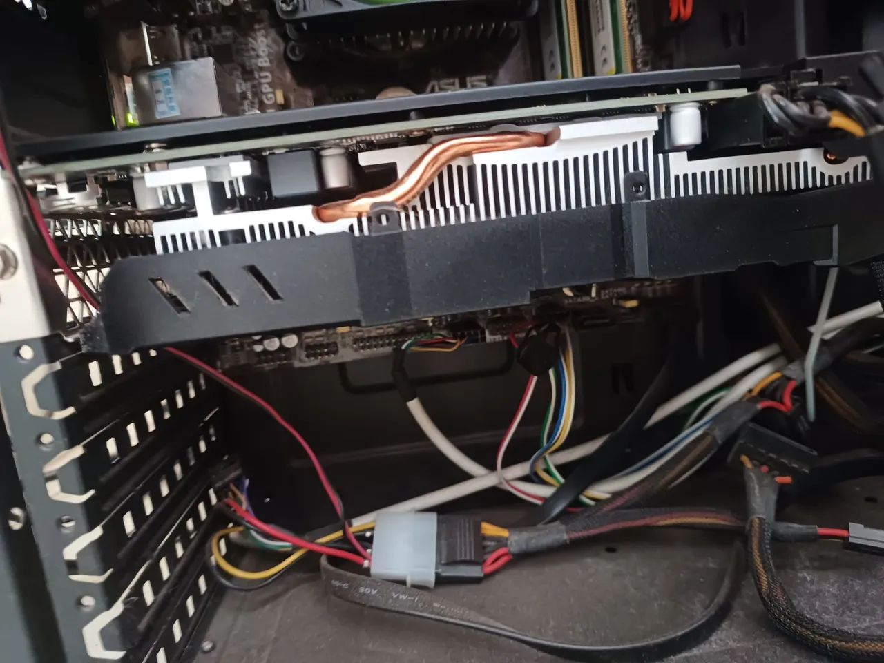 Placa de Vídeo AMD Radeon RX 580 2048SP - 8GB GDDR5 - Foto 3