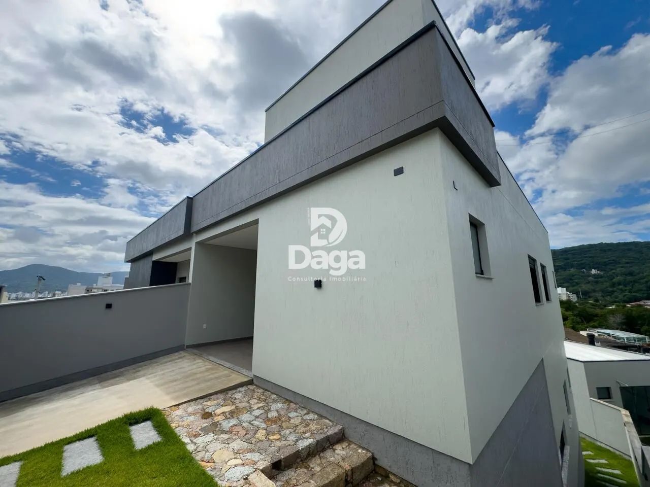 Casa 3 dormitórios, sendo 3 suites - Corrego Grande