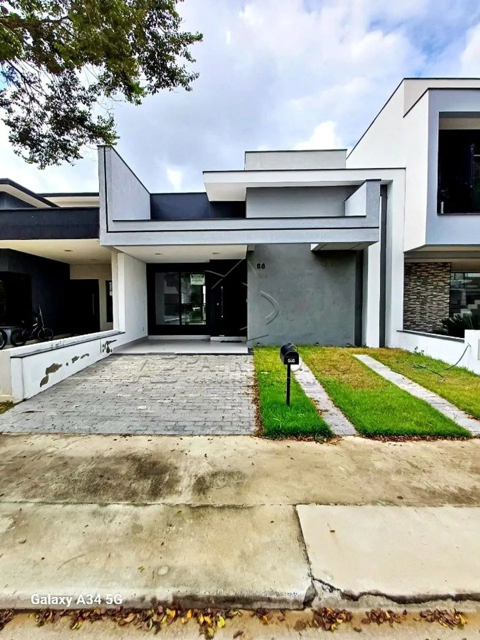 CASA TERRA EM CONDOMINIO COM 3 SUITES; TERRAS DE SAO FRANCISCO; CAJURU; SOROCABA; LESTE