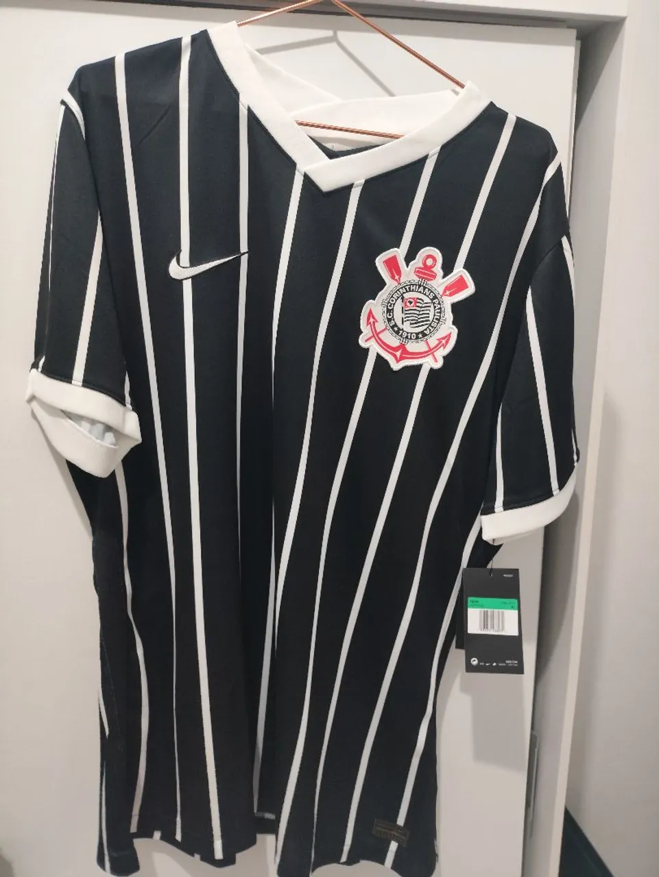 Camisa do Corinthians 2020 na etiqueta