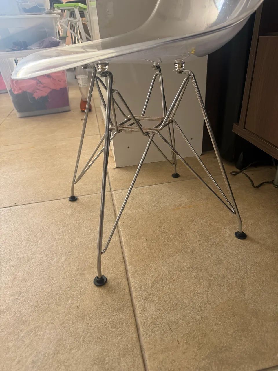 Cadeira Eames Cristal Transparente Eiffel Base Metal Cromado - Foto 3
