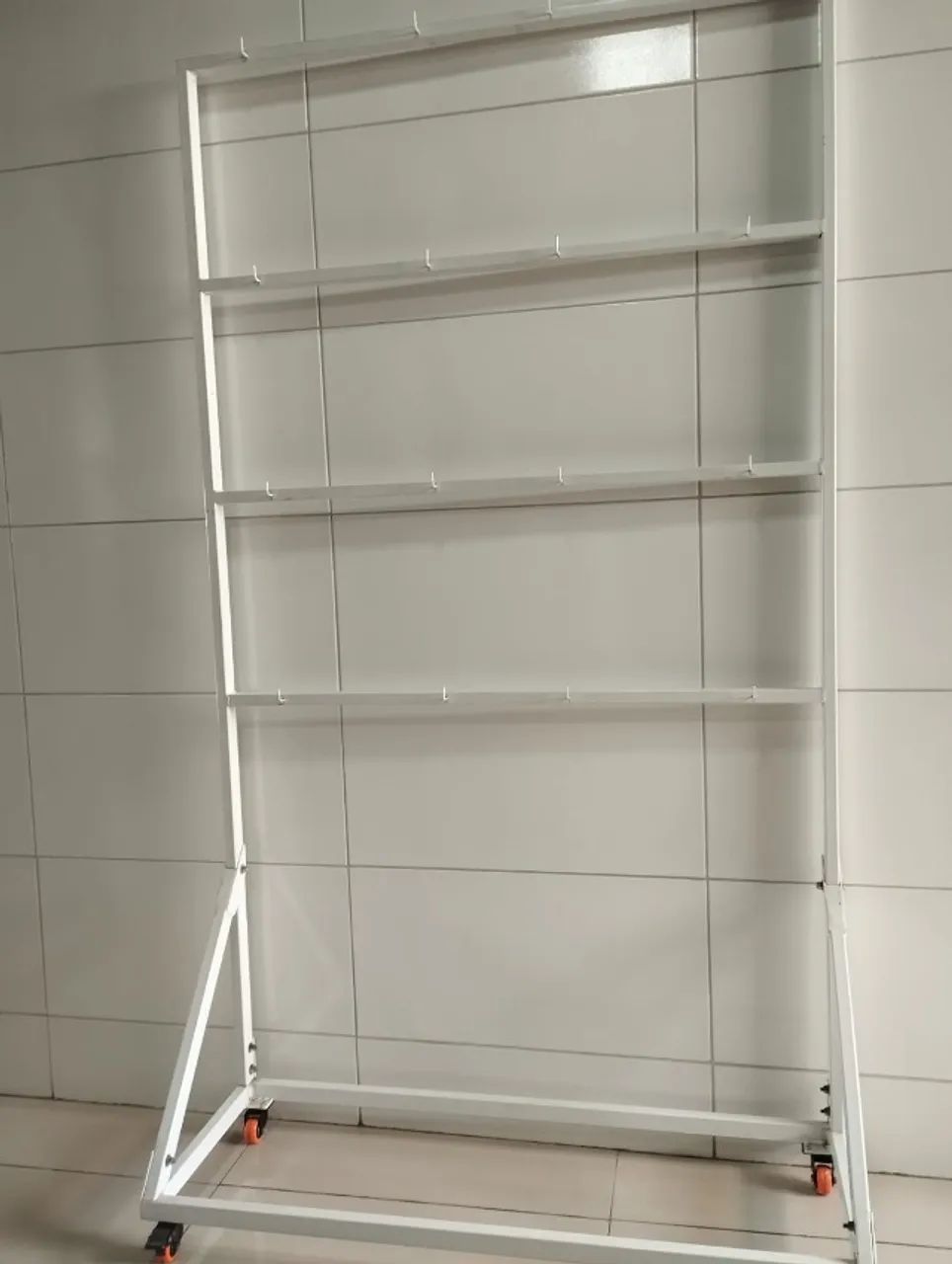 Suporte para Gaiola de Pássaros  