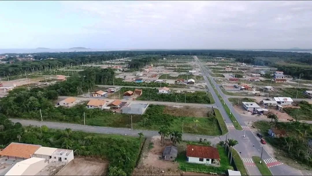 Imóvel para venda possui 360 metros quadrados em Praia do Ervino - São Francisco do Sul -  - Foto 12