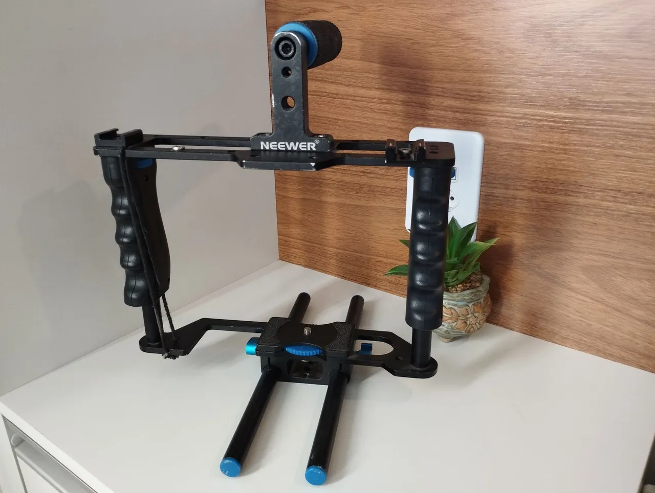 Gaiola para Câmera Neewer - Suporte DSLR