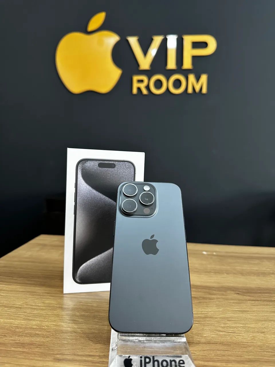 iPhone 15 Pro 128gb preto semi novo em excelente estado