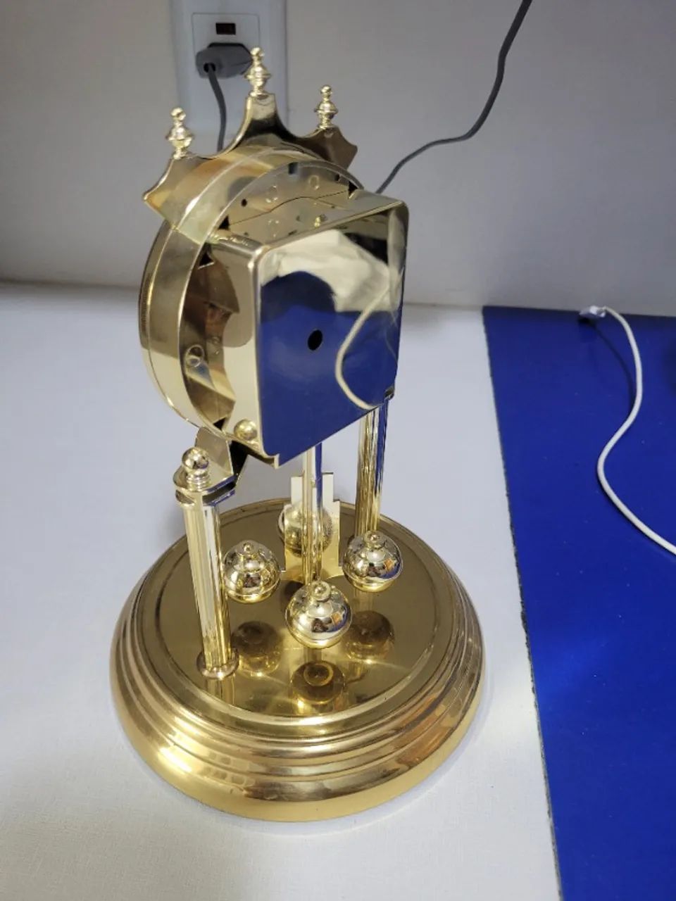 Relógio de Mesa com Domo de Vidro e Pêndulo (leia a OBS!) - Foto 3