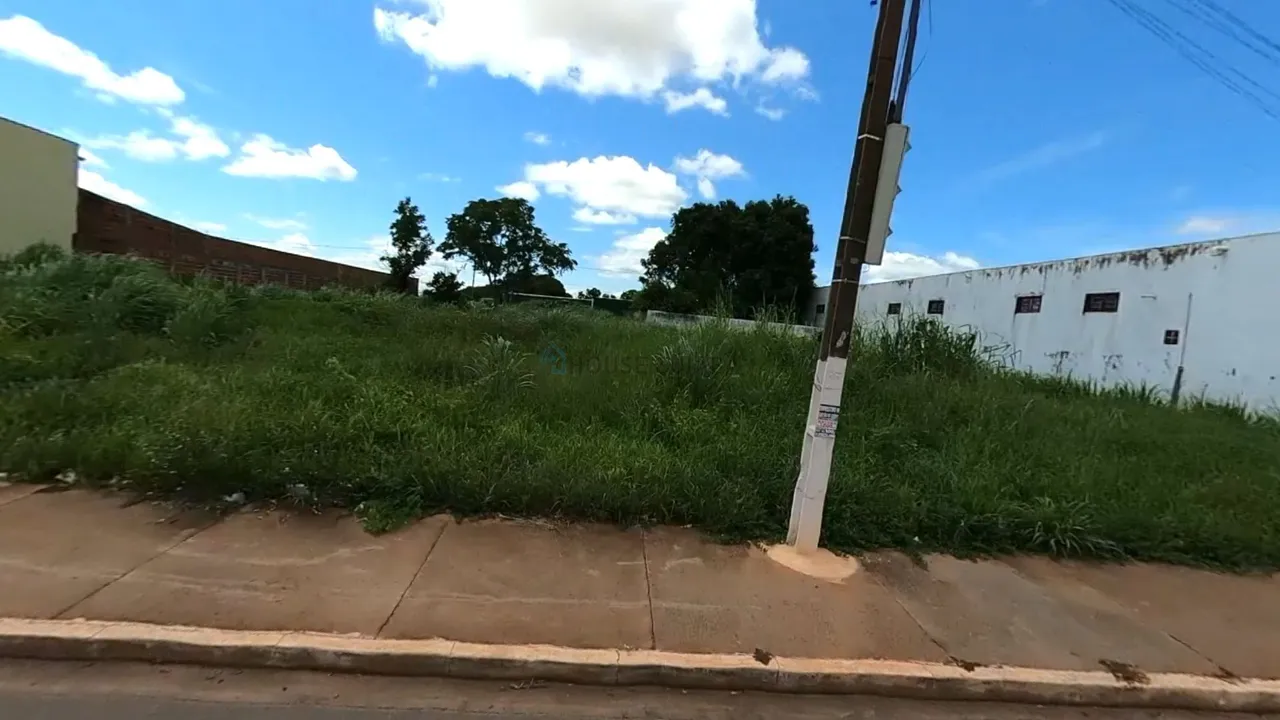 Terreno na Avenida Filinto Muller 360 M2 cada
