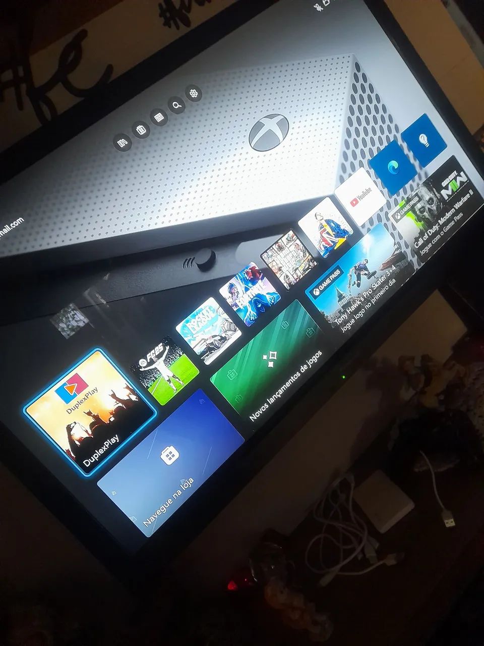 Xbox one s com jogos e um controle troco por um computador ou vendo - Foto 3