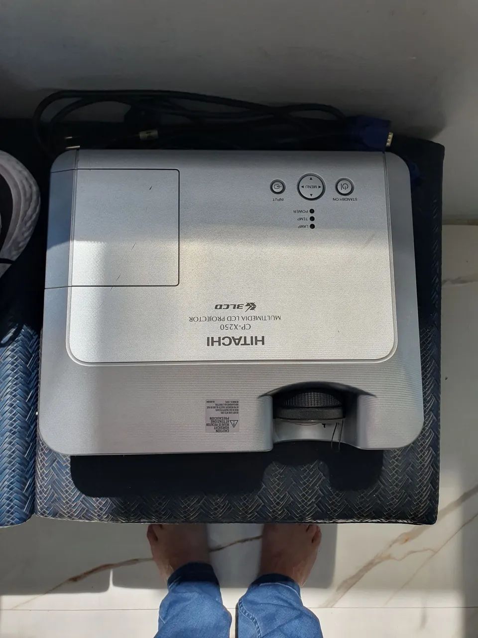 Projetor Hitachi CP-X250 - Alta qualidade de imagem - Foto 2