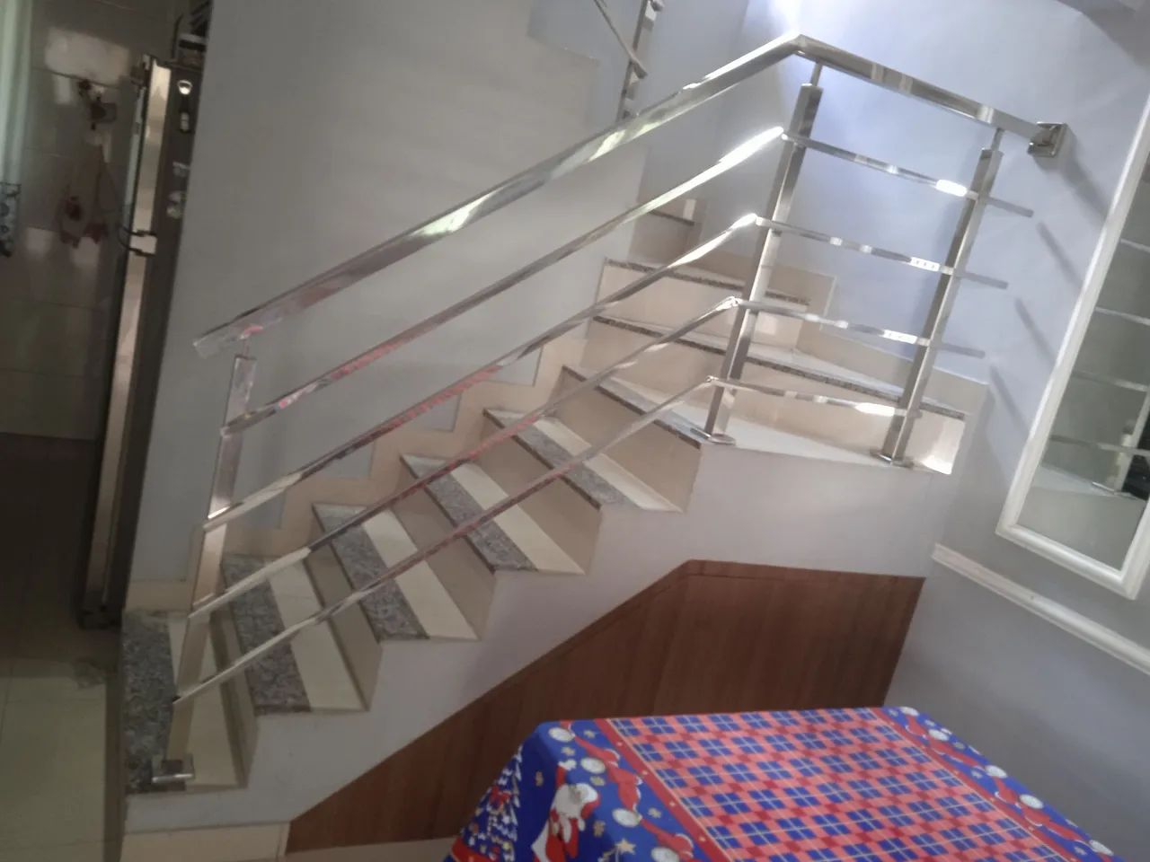 guarda corpo e corrimão em aço inox e vidro no guarda corpo 